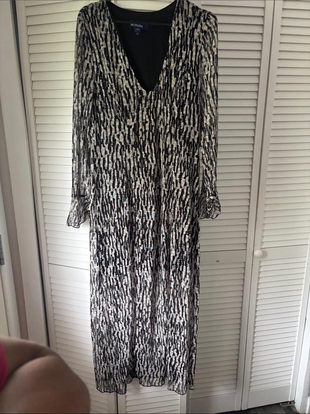 Donna Morgan Black and White Printed Maxi Dress